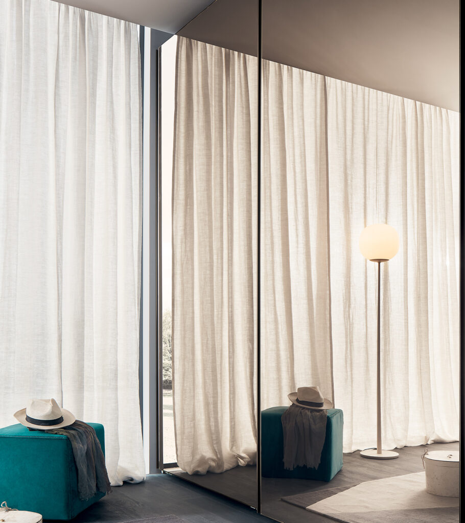 Гардероб “Emery” — Lema, интериор 1 | Radop Furniture