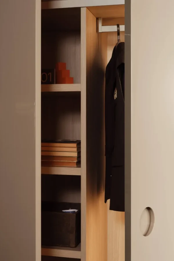 Гардероби по поръчка LEMA